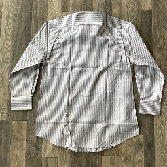 NWT Joseph Abboud Dress Shirt 
Men’s 17 32/33 
Trim Fit 
Black Grey Striped - Picture 9 of 9